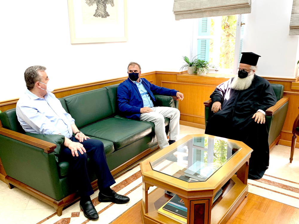 Στον Περιφερειάρχη Κρήτης ο Μητροπολίτης Ιεραπύτνης