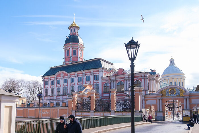 Старейший храм Александро-Невской лавры передан в безвозмездное пользование Санкт-Петербургской епархии