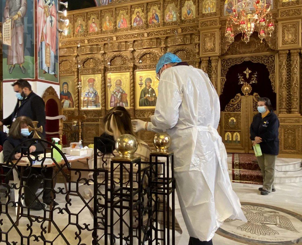 Έμπρακτη συμπαράσταση της Εκκλησίας στην καταπολέμηση της πανδημίας