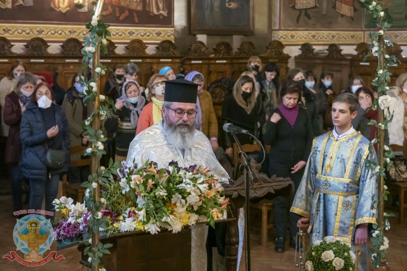Четвърта статия на Богородичния акатист в столичния храм „Св. Седмочисленици“