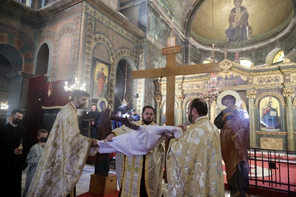 Η αποκαθήλωση στον Καθεδρικό Ναό της Θεσσαλονίκης