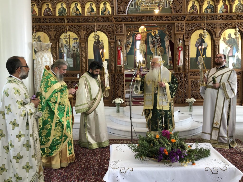 Ο Μητροπολίτης Θηβών στον Ιερό Ναό Τιμίου Σταυρού Πέρα Χωρίου