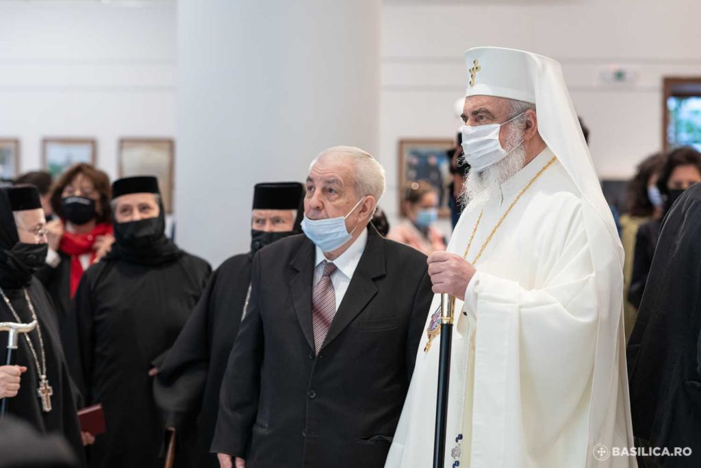În imagini: Vernisajul expoziției „Mănăstirea Voroneţ, 533 de ani de la înfiinţare, 30 de ani de la redeschidere”