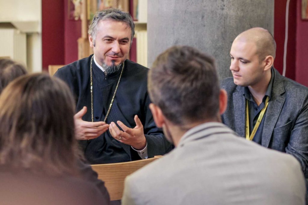 Biserica îşi va aduce contribuţia la proiectul european: Pr. Sorin Şelaru despre „Conferința privind viitorul Europei”