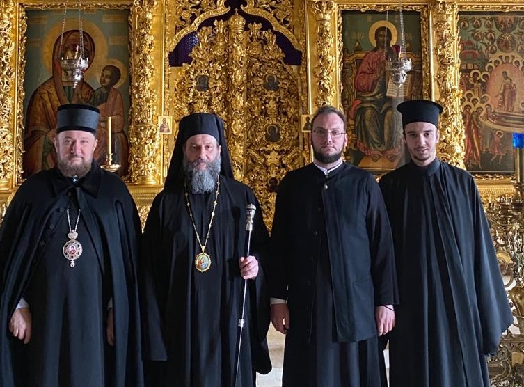المتروبوليت يوحنّا رئيس أساقفة أوخريد يزور دير لافرا القديس سيرجيوس