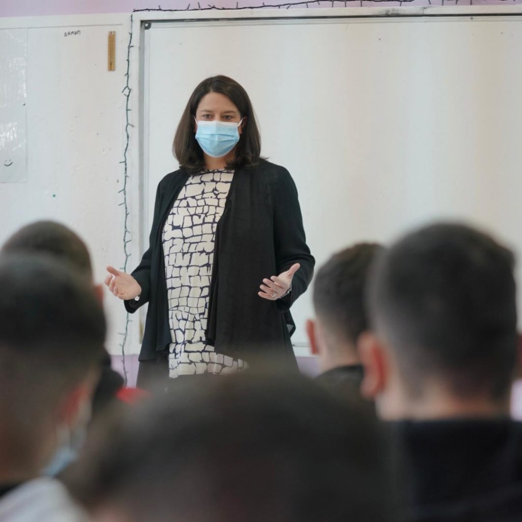 Στα Δυτικά της Αθήνας την πρώτη ημέρα δια ζώσης επαναλειτουργίας των Λυκείων