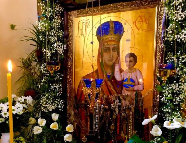 Icon of the Holy Theotokos is streaming Myrrh in Seletsky Monastery in Ukraine