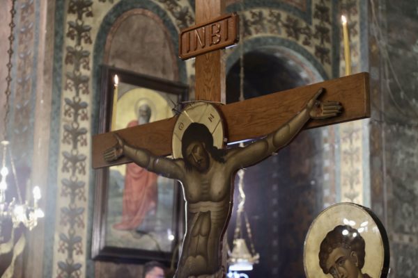 Orthodox Primates officiate at Holy Passion services around the world