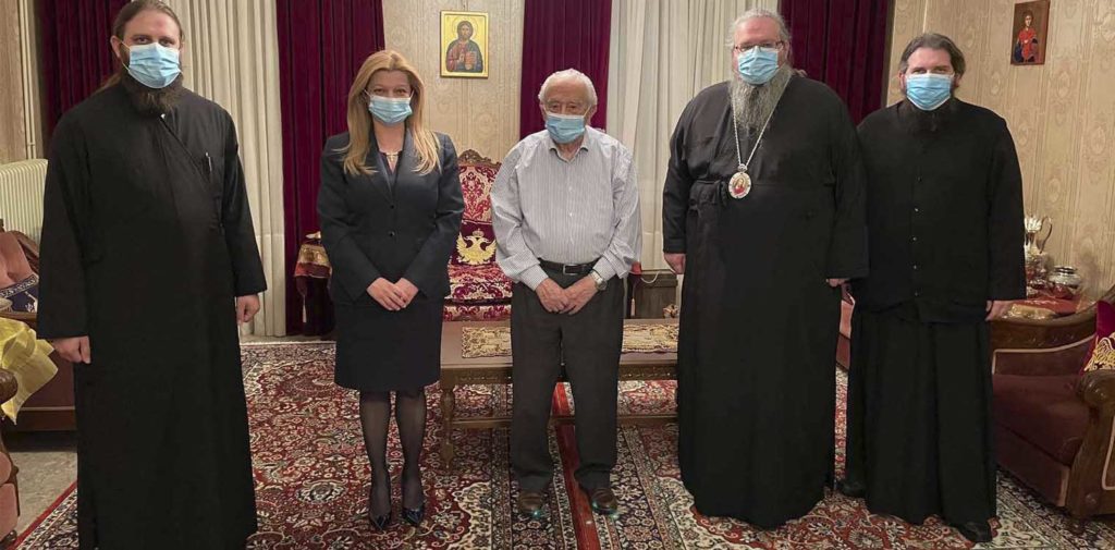 Επίσκεψη Αυγερινοπούλου στον Μητροπολίτη Λαρίσης