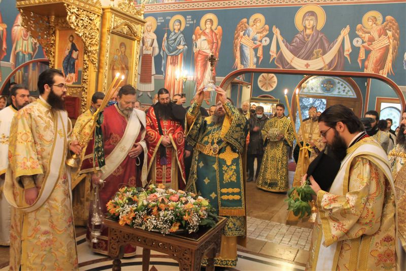 «Να φέρουμε τον Σταυρό μας με υπομονή και ταπείνωση»