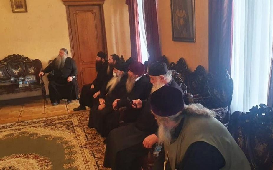 საქართველოს საპატრიარქო – მღვდელმთავრებმა ჭყონდიდელ მიტროპოლიტ სტეფანეს სრული მხარდაჭერა გამოუცხადეს და მისი ყველა გადაწყვეტილება ლეგიტიმურად შეაფასეს