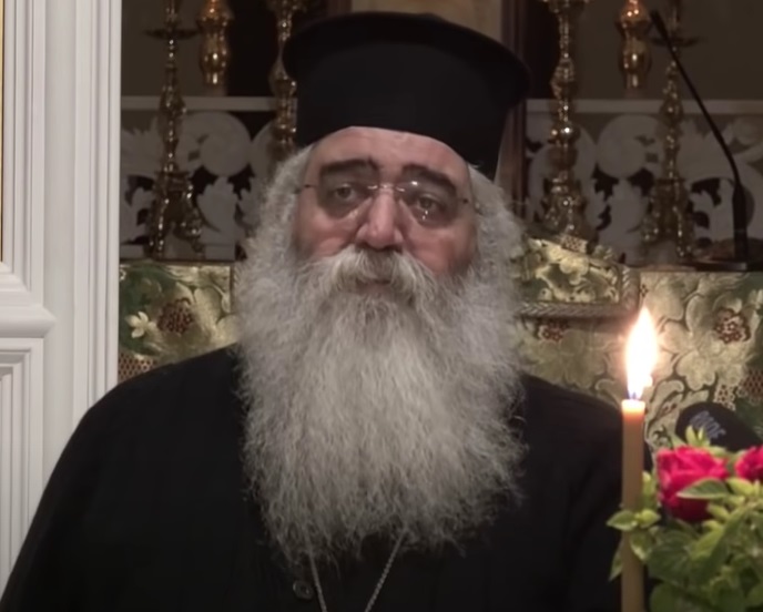 «Ανάβοντας τον αναπτήρα των αγίων»