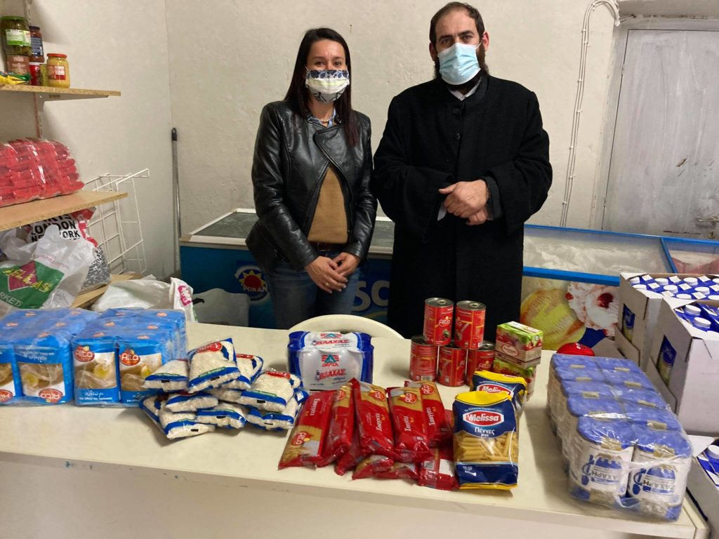 Ι. Mητρόπολη Κερκύρας: Προσφορά αγάπης σε 300 οικογένειες