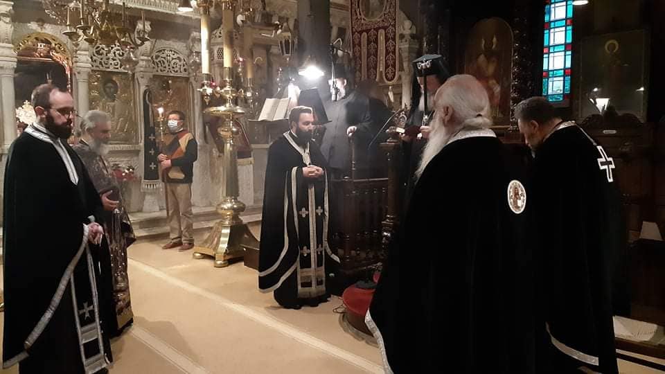 Ο τελευταίος Κατανυκτικός Εσπερινός στην Ύδρα (ΦΩΤΟ)