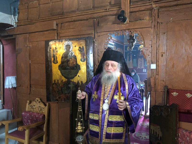 Ο Μητροπολίτης Παροναξίας στο Μεγάλο Απόδειπνο