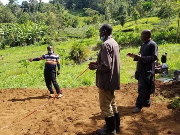 Μία εκκλησία του Αγίου Αθανασίου χτίζεται δίπλα στο ποτάμι