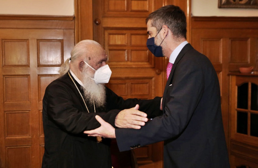 Ο Δήμαρχος Αθηναίων Κώστας Μπακογιάννης στον Αρχιεπίσκοπο