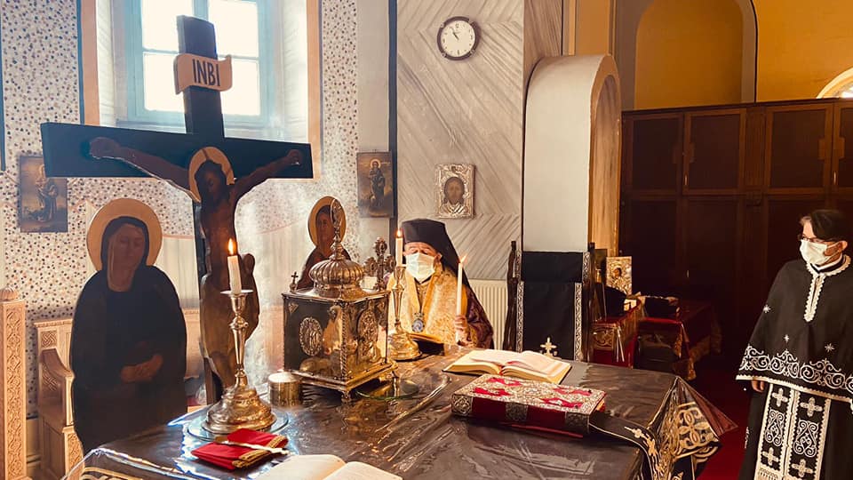 Προηγιασμένη Θεία Λειτουργία στην Αγία Παρασκευή Θεραπείων