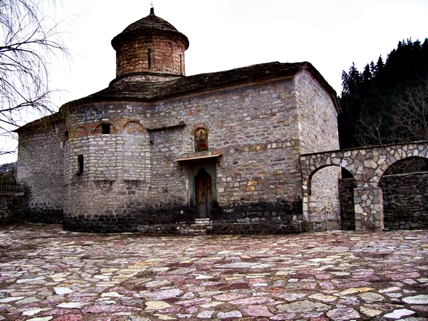 Προχωρά η αποκατάσταση της Ι.Μ. Παναγίας Γαλακτοτροφούσας