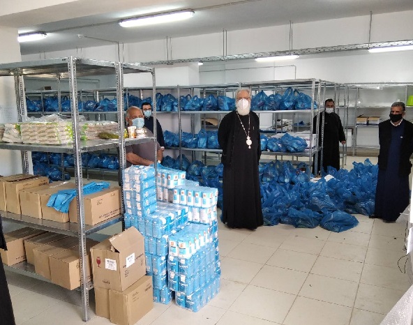 Διανομή δεμάτων αγάπης ενόψει Πάσχα στο Αρκαλοχώρι