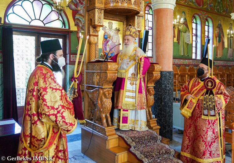 Αρχιερατική Θεία Λειτουργία στην Ιερά Μονή της Αγίας Κυριακής Λουτρού