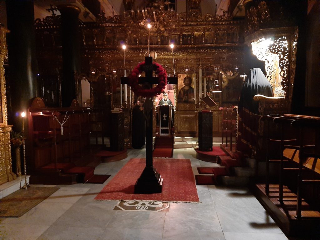 Κεκλεισμένων των θυρών η Ακολουθία των Παθών στη Χάλκη