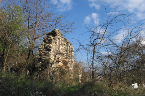 Средновековната църква в с. Дренково