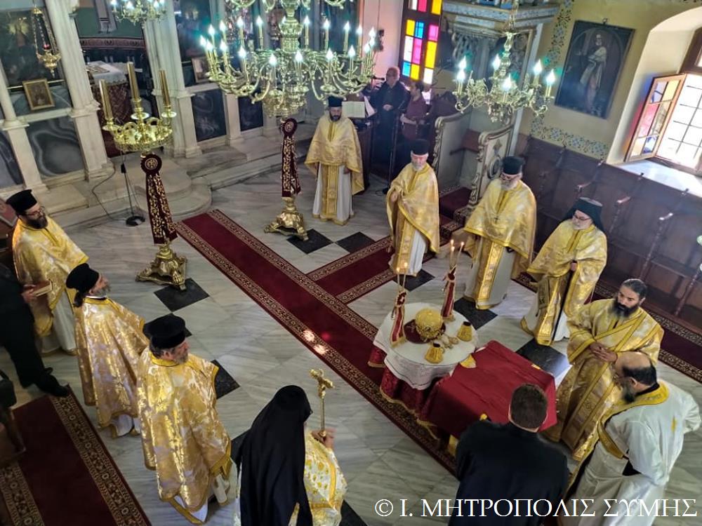 Αναστάσεως ημέρα στην ακριτική Σύμη