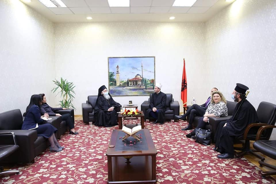 Kryepiskopi Anastas sot vizitoi dhe uroi Fiter Bajramin Kryetarin