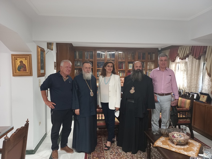 Επίσκεψη της βουλευτή Κεφαλίδου στον Μητροπολίτη Κορίνθου