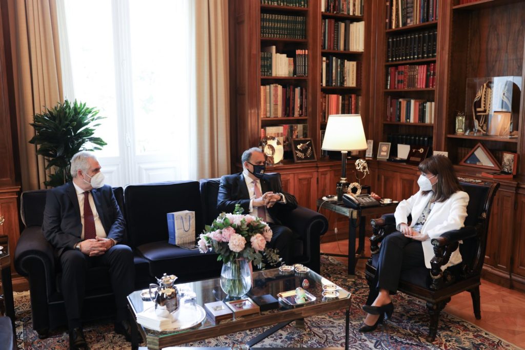 Για ομογενείς φοιτητές συζήτησε η Πρόεδρος της Δημοκρατίας