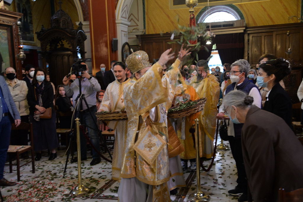 Το πρωί του Μεγάλου Σαββάτου στον Μητροπολιτικό Ναό των Πατρών