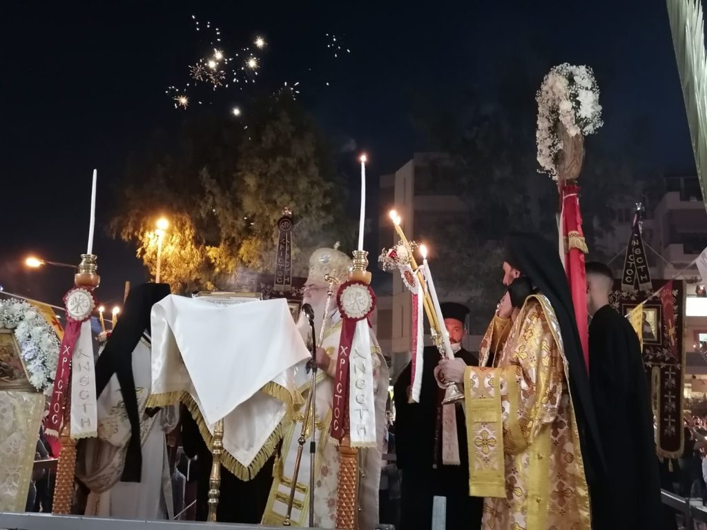 Περιστερίου Κλήμης: «Να κρατήσουμε αναμμένο το φως της Αναστάσεως στις καρδιές μας»