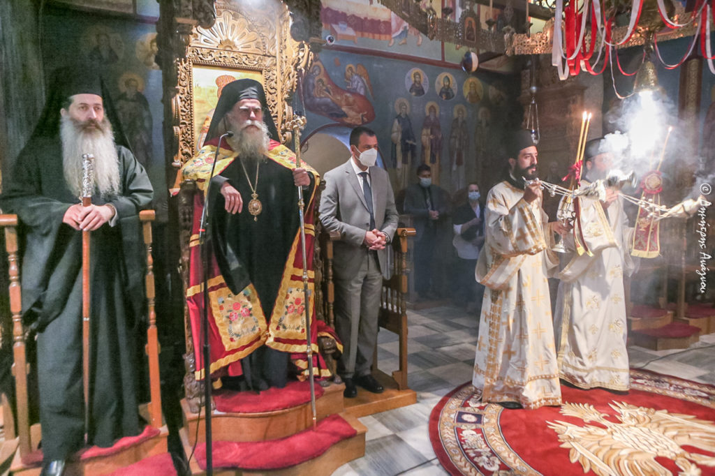 Συνεχίζεται με επιτυχία το Επιστημονικό Συνέδριο της Ι.Μ. Φθιώτιδος