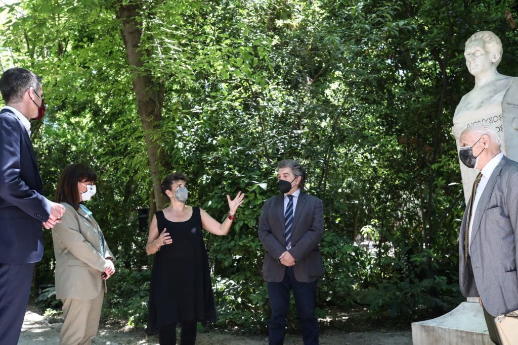 “O Δ. Σολωμός μετουσίωσε σε λαγαρή, δημοτική γλώσσα, το εθνικό ιδεώδες”