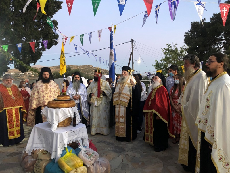 Tίμησαν τον Άγιο Θαλλέλαιο στη Νάξο