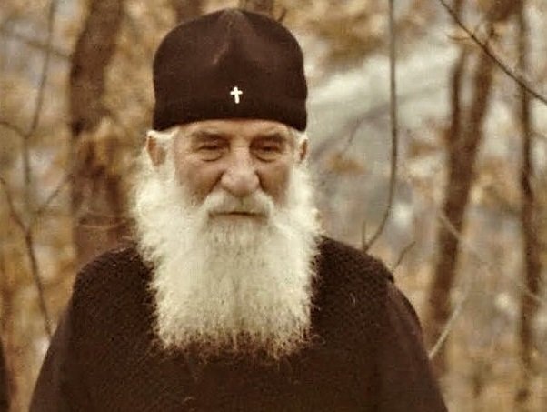 Όσιος Ιουστίνος: “Όντως το μυστήριον αυτό είναι μέγα”