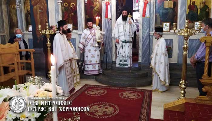 Μητροπολίτης Πέτρας: Ακραιφνής πίστη στην Ανάσταση του Κυρίου