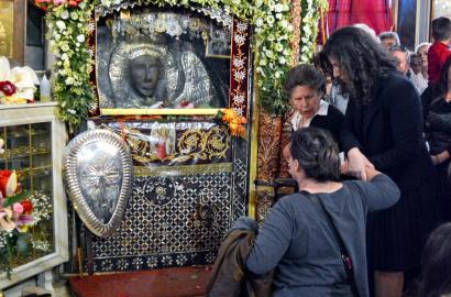 Ταξιάρχης Μανταμάδου: H Ιερά Πανήγυρη των Μυροφόρων άρχισε