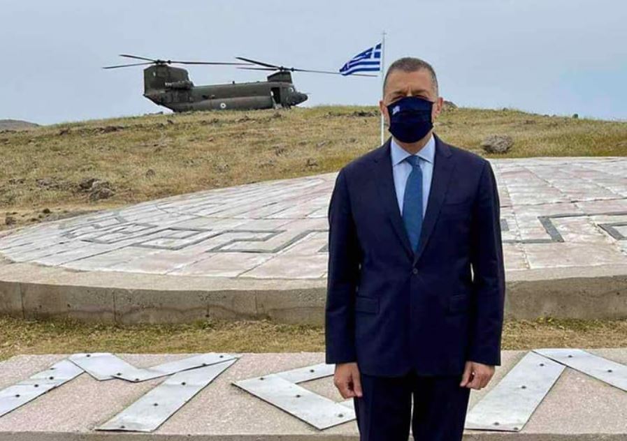 Ο Υφυπ. Εθνικής Άμυνας εύχεται από τον ακριτικό Αϊ Στράτη
