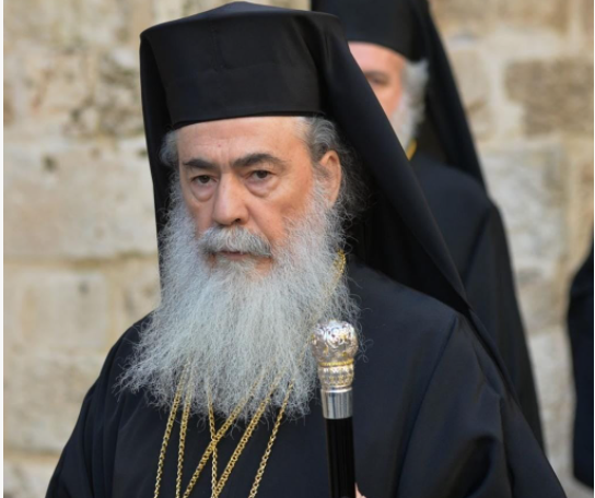 البطريرك ثيوفيلوس يدين العنف ويؤكد على الحق الحصري للمسلمين في الحرم القدسي الشريف ويواصل اتصالاته الدولية وبالتنسيق مع اخوانه رؤساء الكنائس الدولية لاحتواء الوضع الخطير في المدينة المقدسة