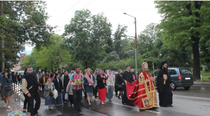 Архиерейска празнична вечерня и литийно шествие в чест на св. Николай Софийски