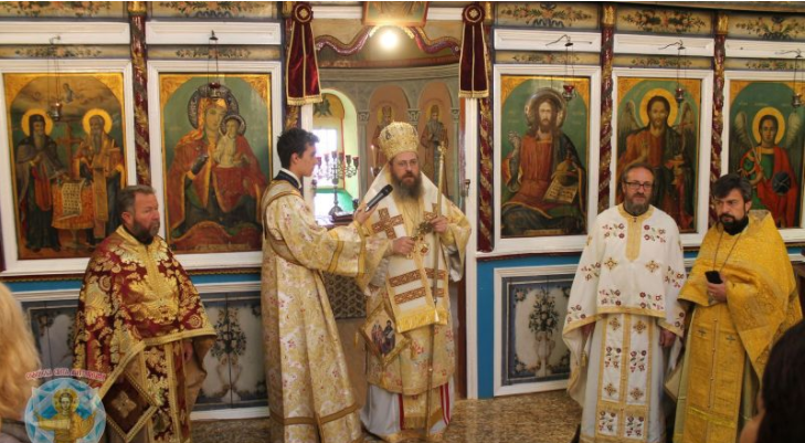 Архиерейска св. Литургия бе отслужена в храм „Св. св. Кирил и Методий“, гр. Сливница