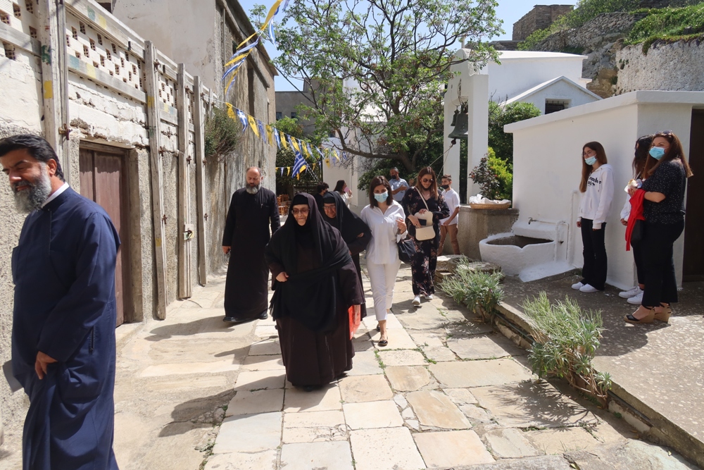 Χαρά Θεού στην Ιερά Μονή Ζωοδόχου Πηγής Άνδρου