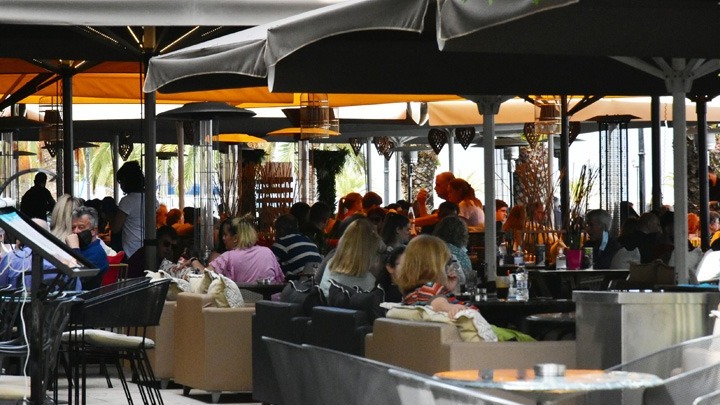 Η κίνηση στην εστίαση την πρώτη ημέρα του ανοίγματος