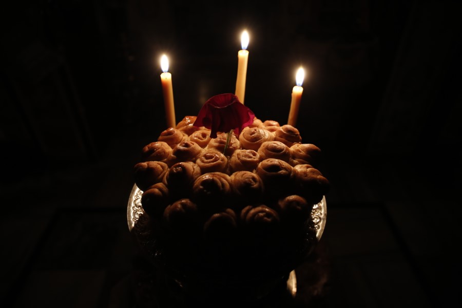 Αγρυπνώντας στην Ιερά Μονή Παναγίας Κορώνης