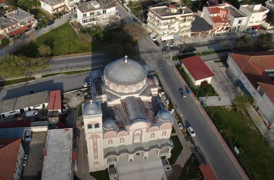 Ένα εντυπωσιακό βίντεο απο τον Ι.Ν. Αγίας Τριάδας Πολυκάστρου