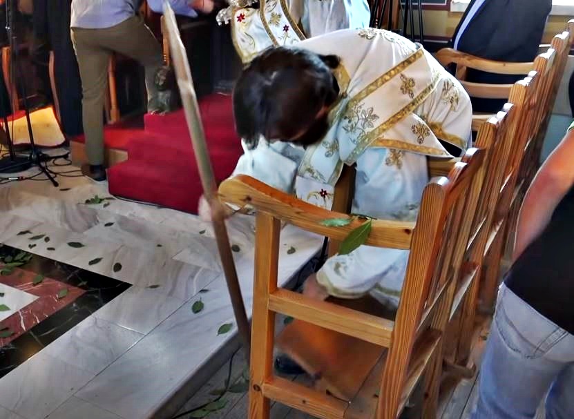 Από τον “μικρό σεισμό” στη Μόρφου για την αγάπη του Κυρίου (ΒΙΝΤΕΟ)