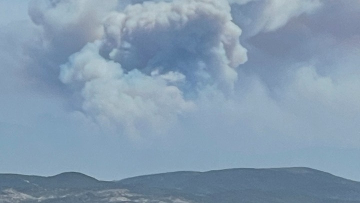 Νέο μήνυμα του 112: Απομάκρυνση από την ευρύτερη περιοχή του οικισμού Αιγειρούσες- Ντουράκος