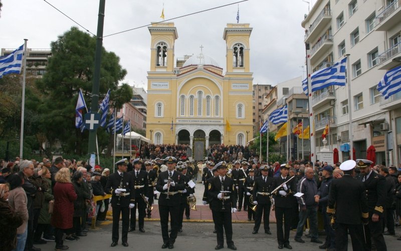 Παρακλήσεις Δευτέρα, Τετάρτη και Παρασκευή στον Άγιο Σπυρίδωνα Πειραιώς
